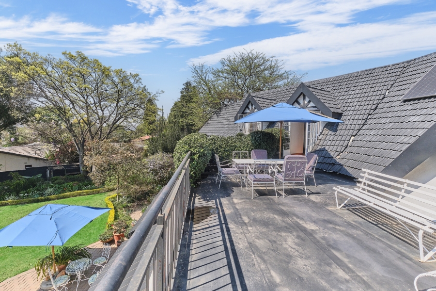 4 Bedroom Property for Sale in Lonehill Gauteng