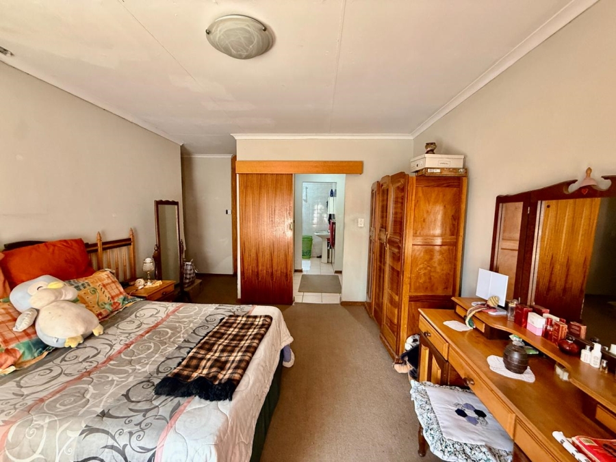 3 Bedroom Property for Sale in Ninapark Gauteng