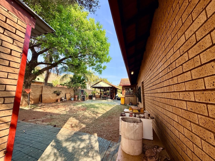 3 Bedroom Property for Sale in Ninapark Gauteng
