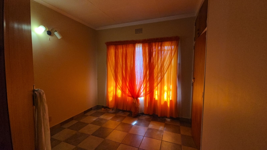 4 Bedroom Property for Sale in Sinoville Gauteng