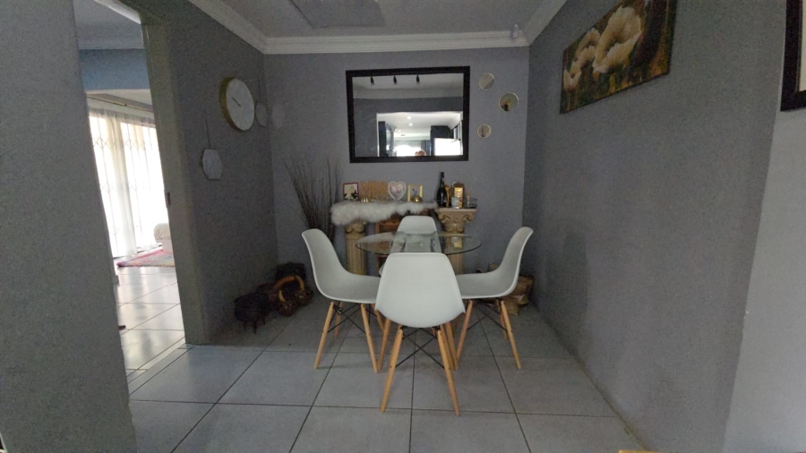 4 Bedroom Property for Sale in Chantelle Gauteng