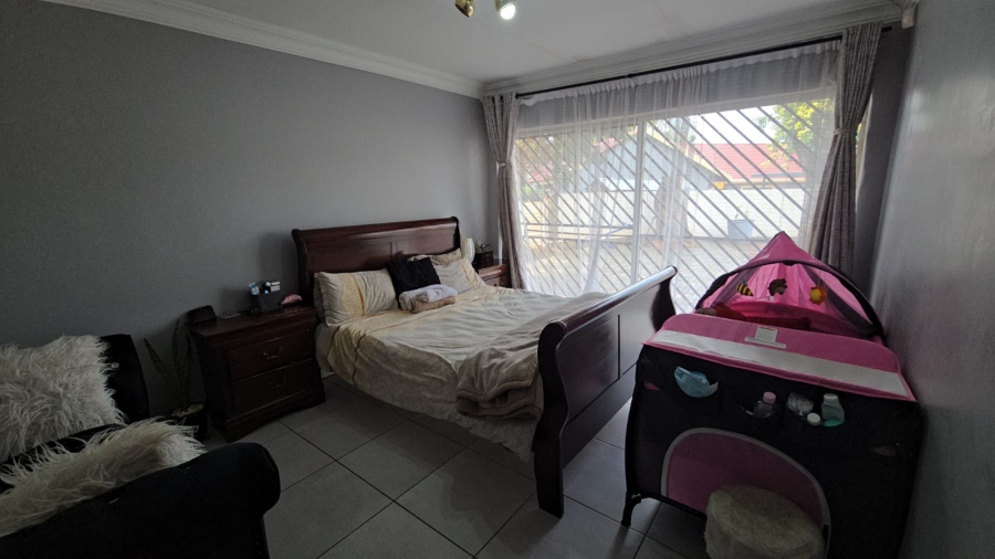 4 Bedroom Property for Sale in Chantelle Gauteng
