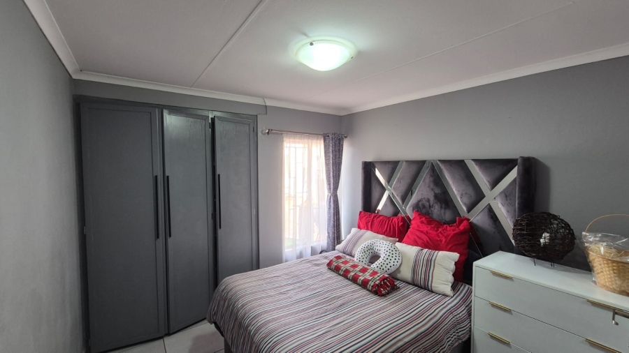 4 Bedroom Property for Sale in Chantelle Gauteng