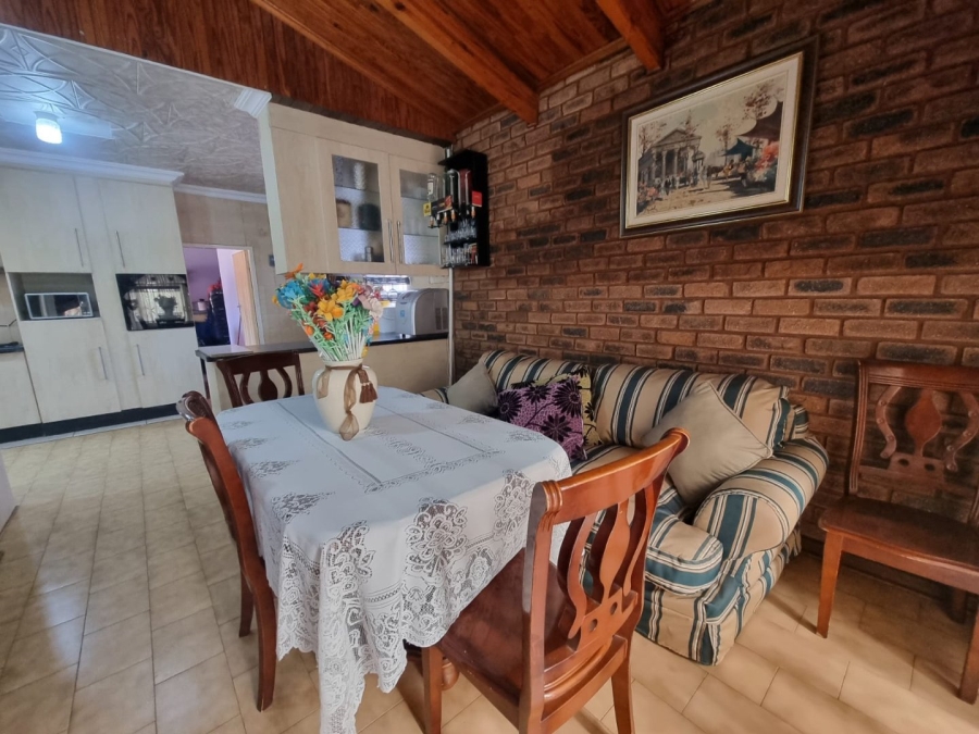 4 Bedroom Property for Sale in The Orchards Gauteng