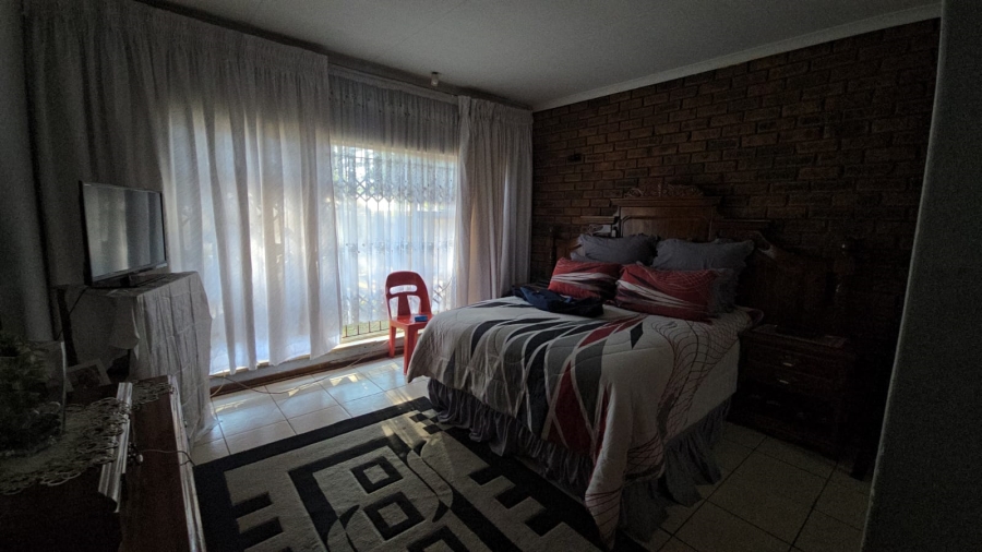 4 Bedroom Property for Sale in The Orchards Gauteng