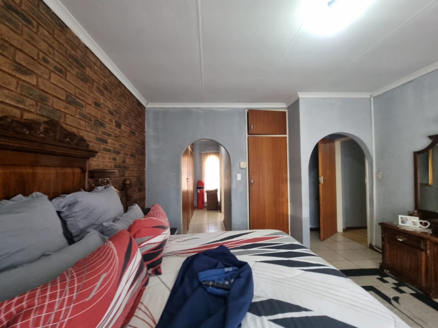 4 Bedroom Property for Sale in The Orchards Gauteng