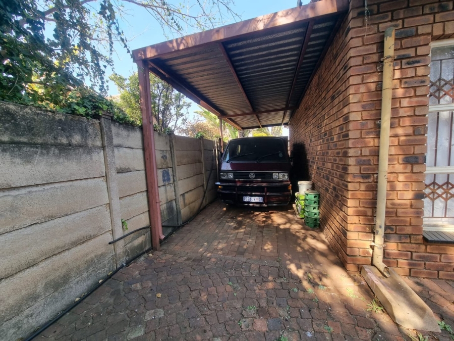 4 Bedroom Property for Sale in The Orchards Gauteng