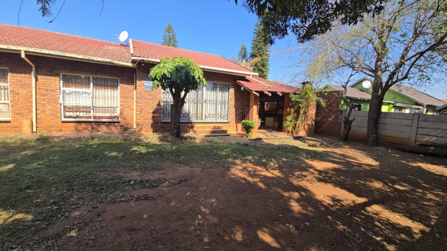 4 Bedroom Property for Sale in The Orchards Gauteng