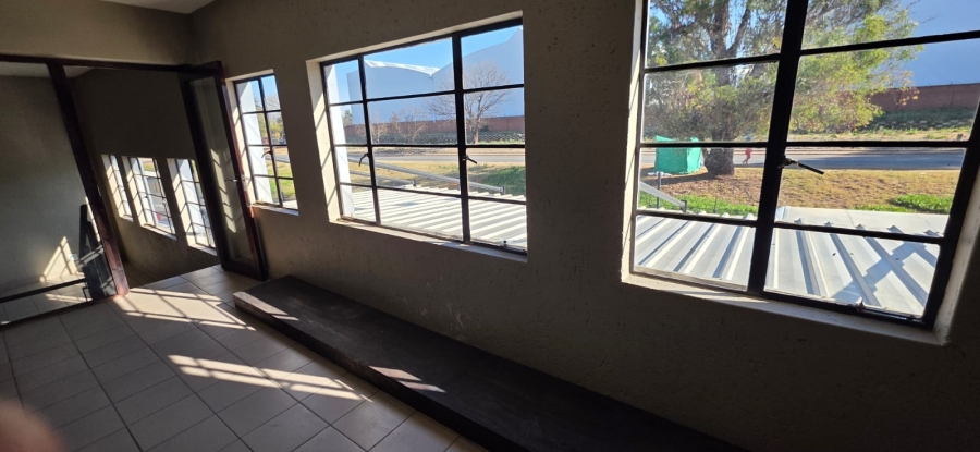 To Let Commercial Property for Rent in Pomona AH Gauteng