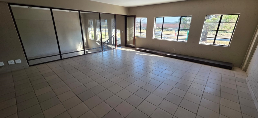 To Let Commercial Property for Rent in Pomona AH Gauteng