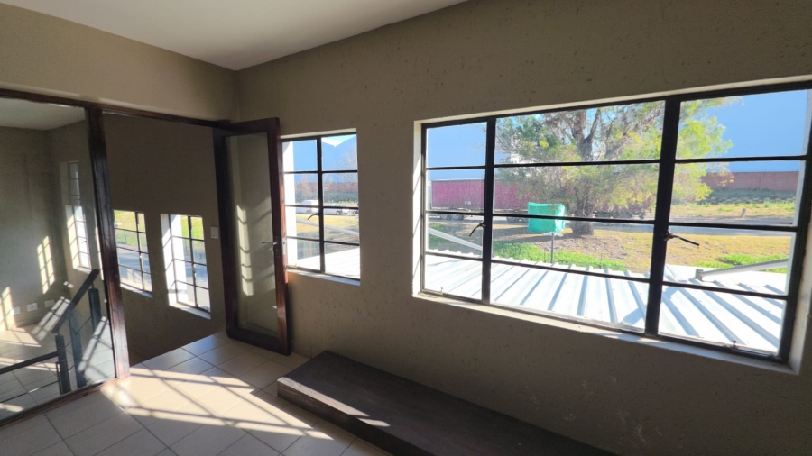 To Let Commercial Property for Rent in Pomona AH Gauteng