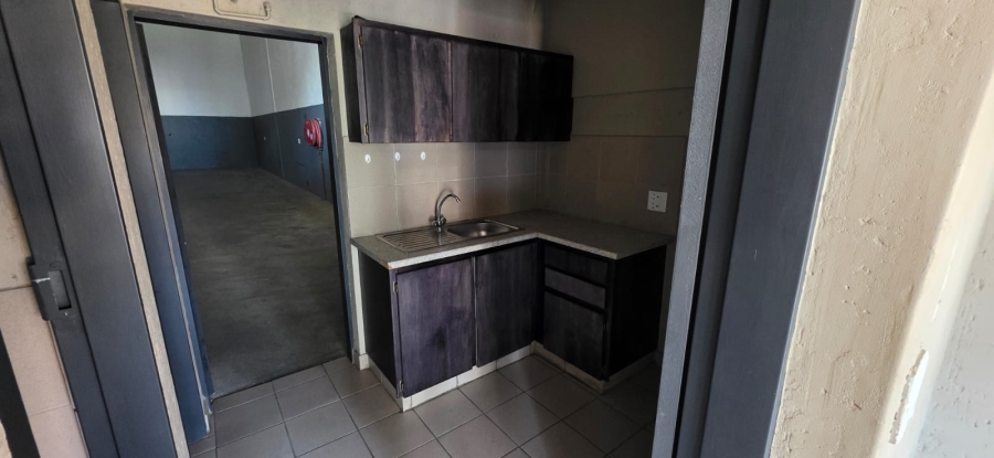 To Let Commercial Property for Rent in Pomona AH Gauteng