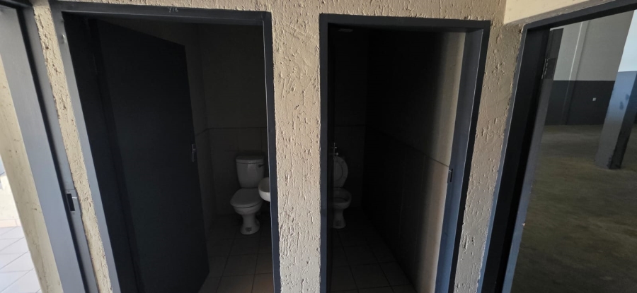 To Let Commercial Property for Rent in Pomona AH Gauteng
