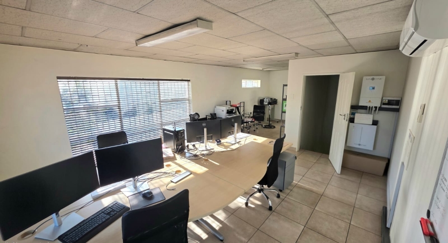 To Let Commercial Property for Rent in Doringkloof Gauteng
