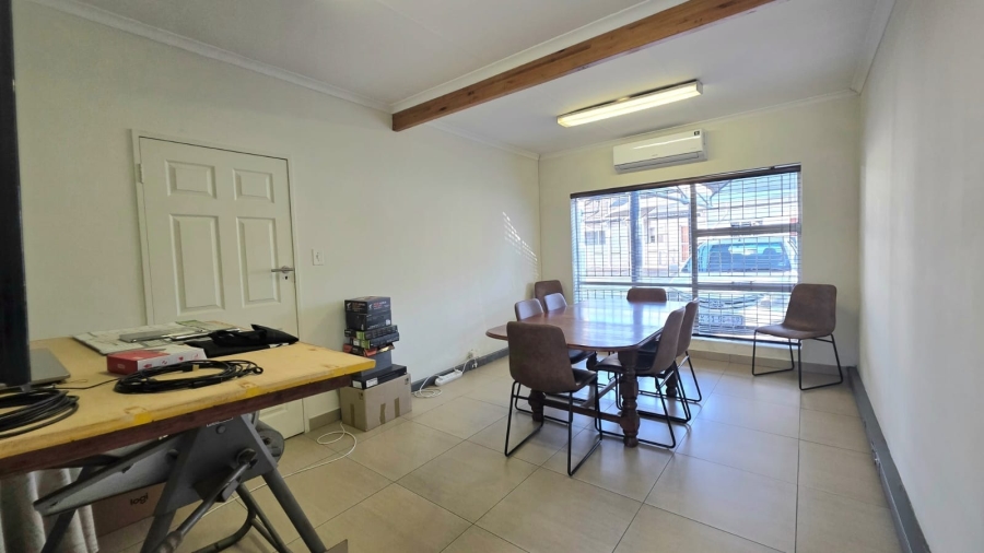 To Let Commercial Property for Rent in Doringkloof Gauteng