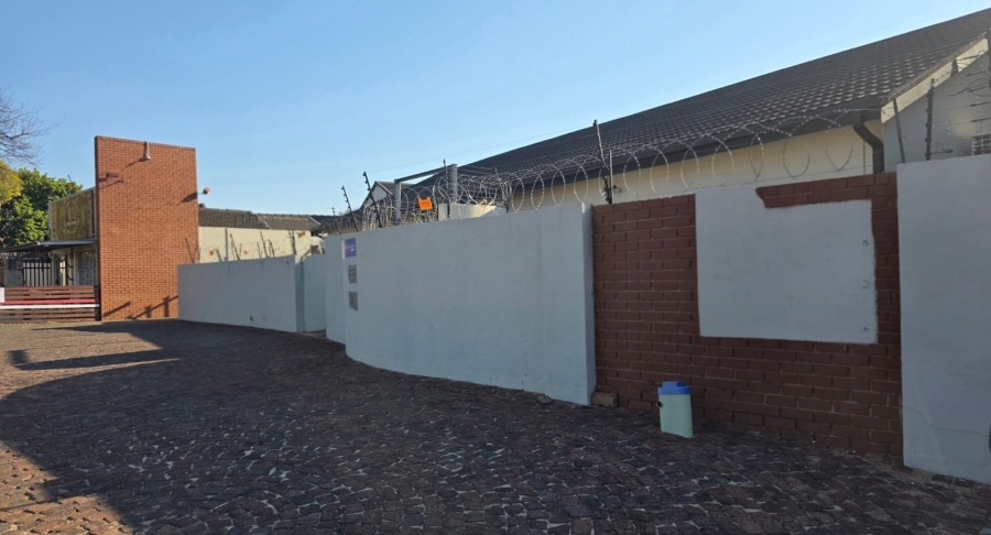 To Let Commercial Property for Rent in Doringkloof Gauteng