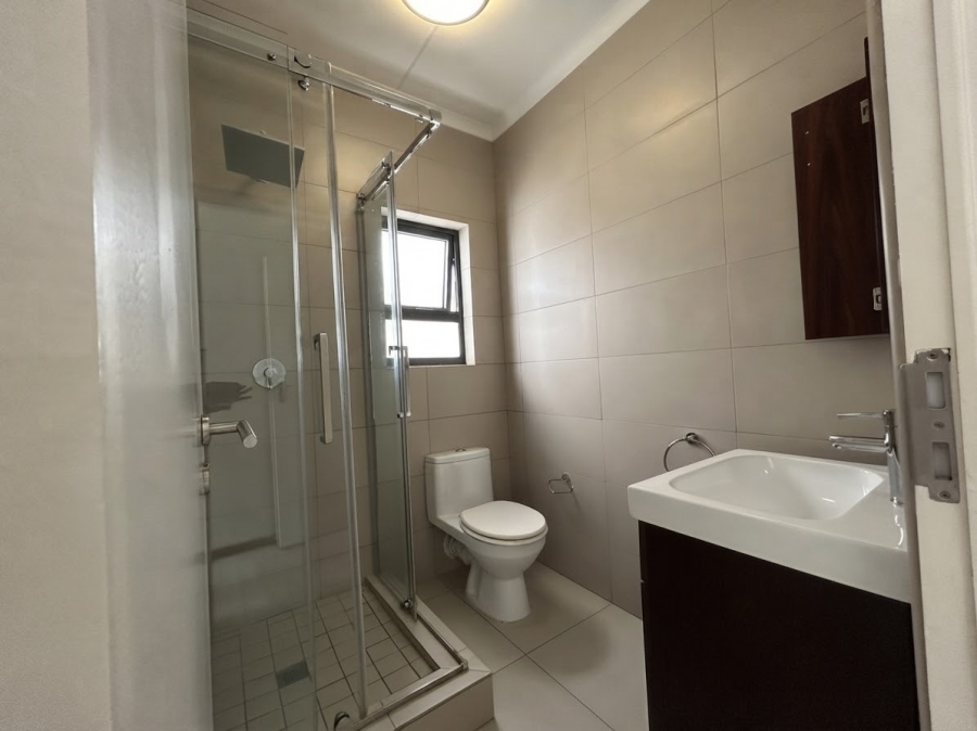 To Let 2 Bedroom Property for Rent in Fourways Gauteng
