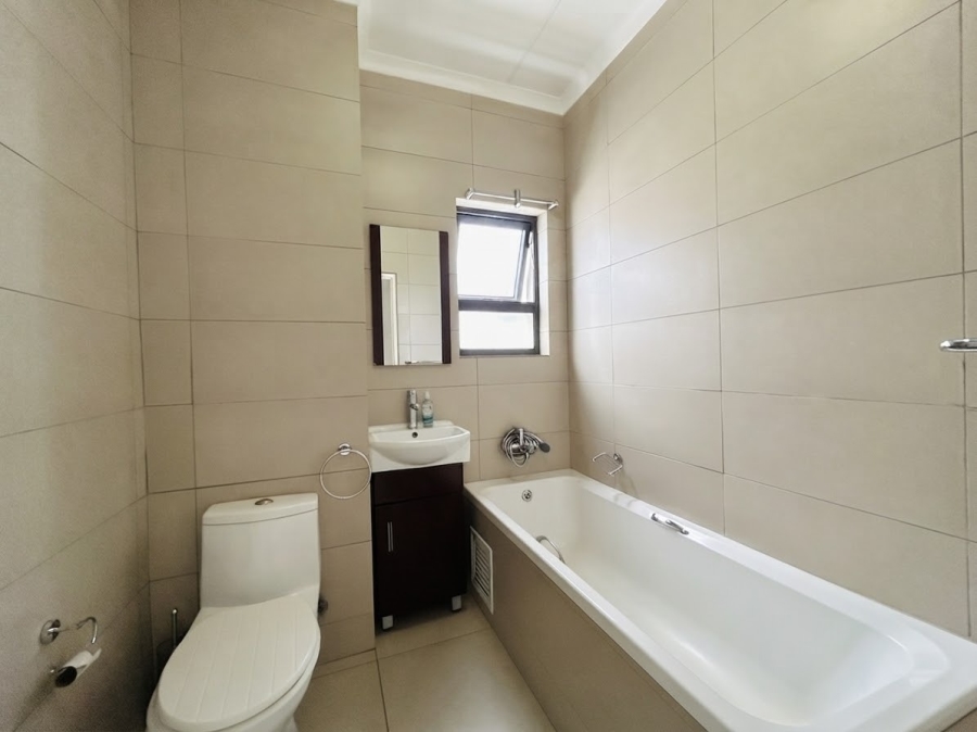 To Let 2 Bedroom Property for Rent in Fourways Gauteng