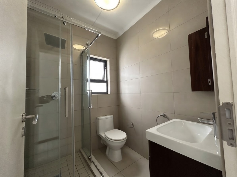 To Let 2 Bedroom Property for Rent in Fourways Gauteng