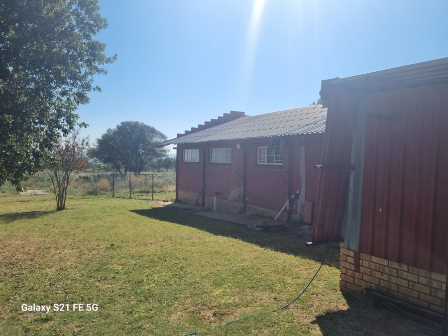 6 Bedroom Property for Sale in Fochville Gauteng