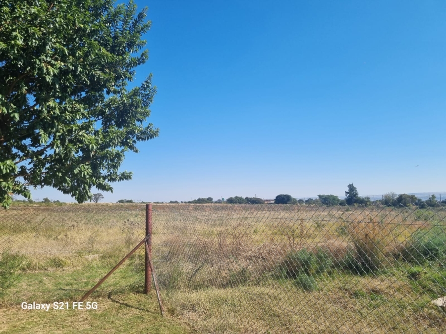 6 Bedroom Property for Sale in Fochville Gauteng