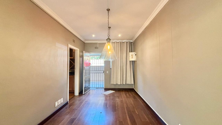 To Let 1 Bedroom Property for Rent in Sandown Gauteng