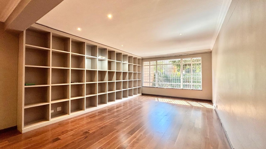 To Let 1 Bedroom Property for Rent in Sandown Gauteng