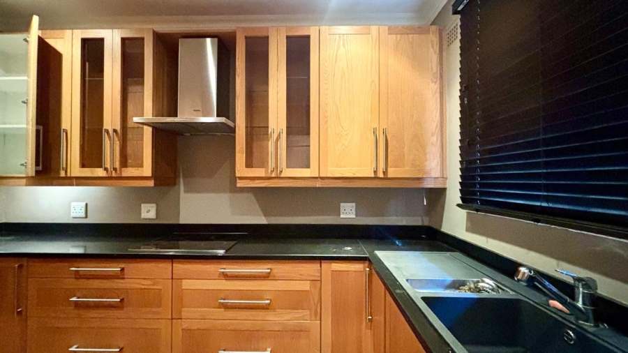 To Let 1 Bedroom Property for Rent in Sandown Gauteng