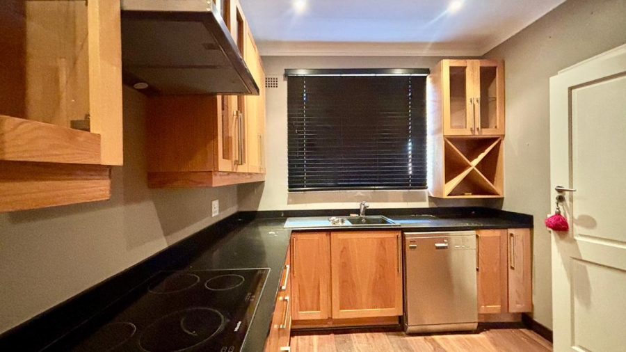 To Let 1 Bedroom Property for Rent in Sandown Gauteng