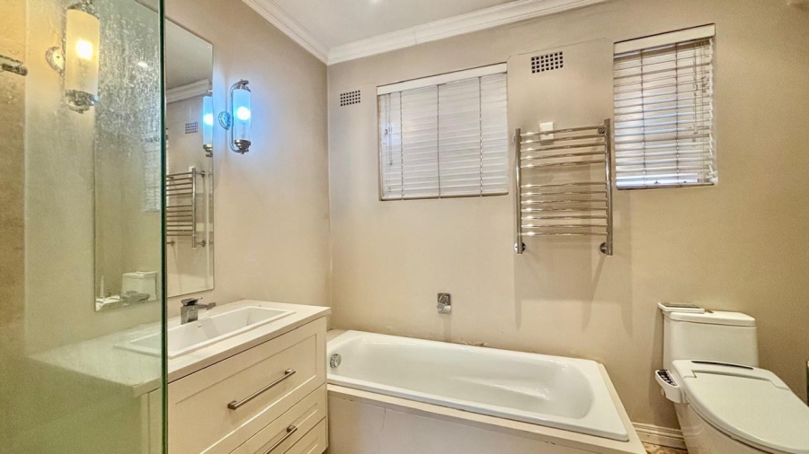 To Let 1 Bedroom Property for Rent in Sandown Gauteng