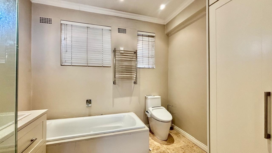 To Let 1 Bedroom Property for Rent in Sandown Gauteng