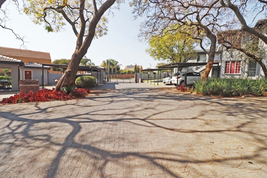 To Let 2 Bedroom Property for Rent in Boskruin Gauteng