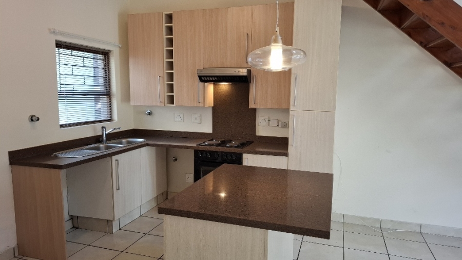 To Let 2 Bedroom Property for Rent in Fourways Gauteng