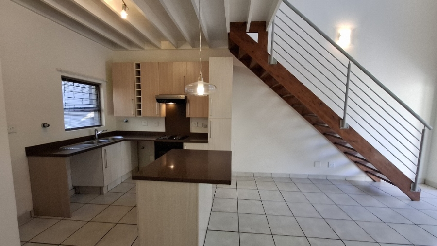 To Let 2 Bedroom Property for Rent in Fourways Gauteng