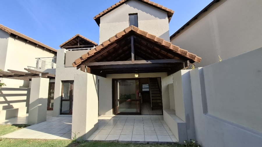 To Let 2 Bedroom Property for Rent in Fourways Gauteng