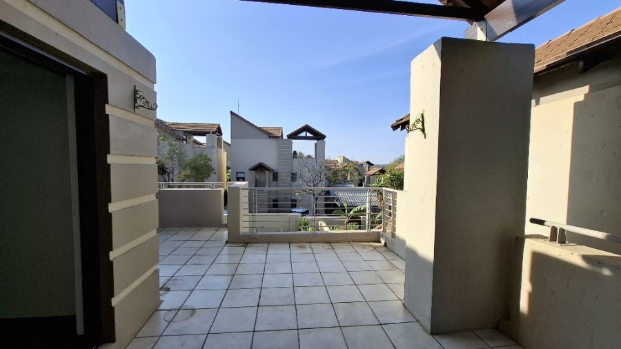To Let 2 Bedroom Property for Rent in Fourways Gauteng