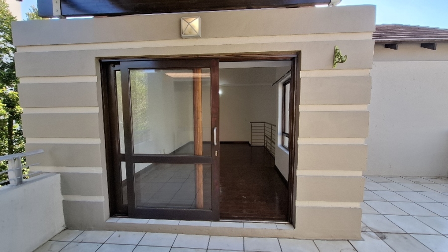 To Let 2 Bedroom Property for Rent in Fourways Gauteng