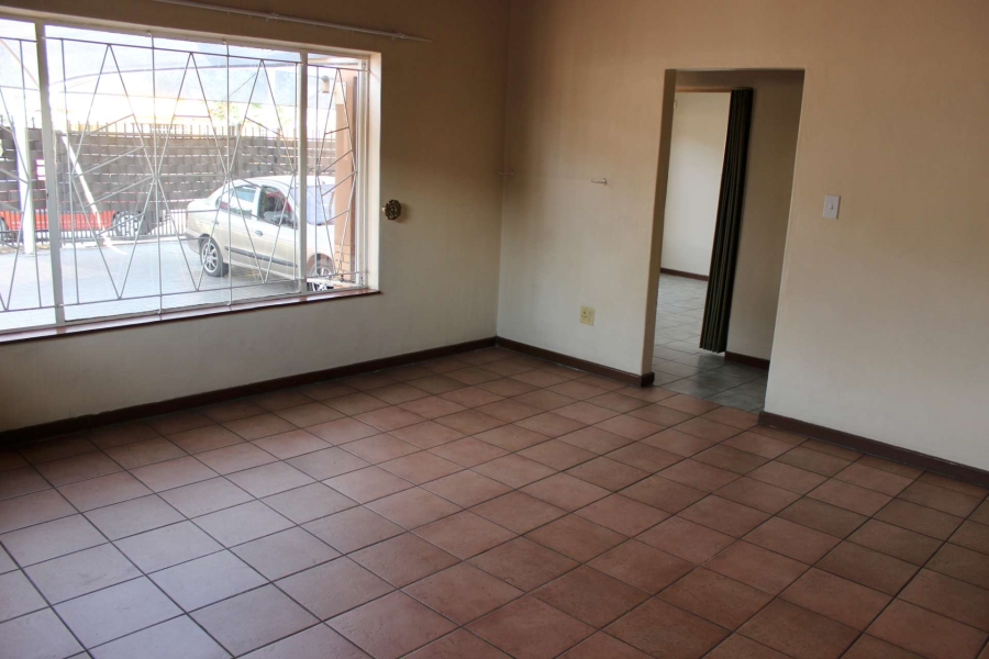 6 Bedroom Property for Sale in Daspoort Gauteng