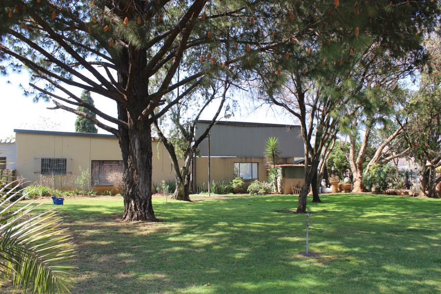 6 Bedroom Property for Sale in Swacina Park A H Gauteng