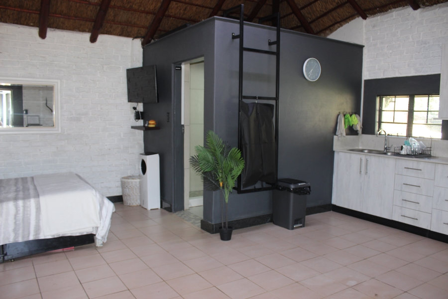 6 Bedroom Property for Sale in Swacina Park A H Gauteng