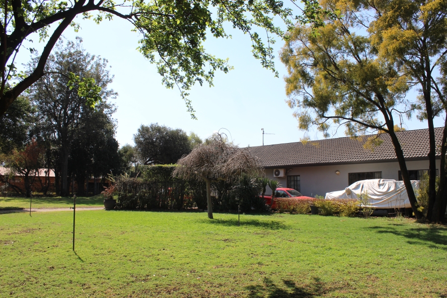 6 Bedroom Property for Sale in Swacina Park A H Gauteng