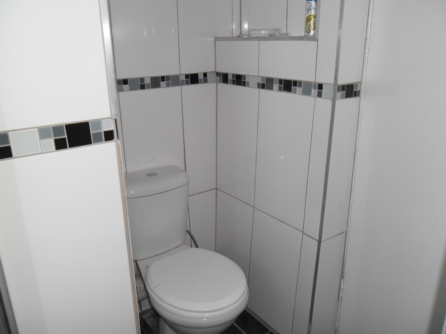 To Let 2 Bedroom Property for Rent in Ferndale Gauteng