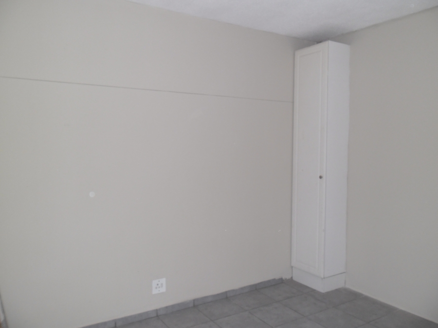 To Let 2 Bedroom Property for Rent in Ferndale Gauteng