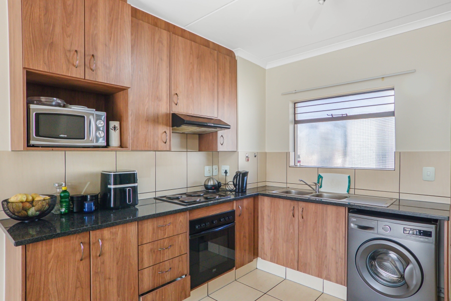 3 Bedroom Property for Sale in Barbeque Downs Gauteng