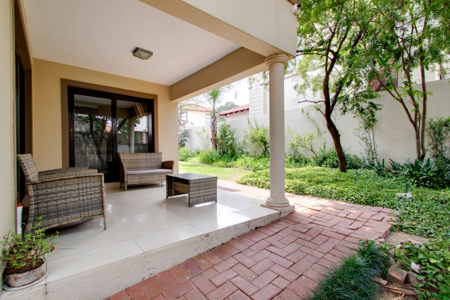 To Let 4 Bedroom Property for Rent in Craigavon Gauteng