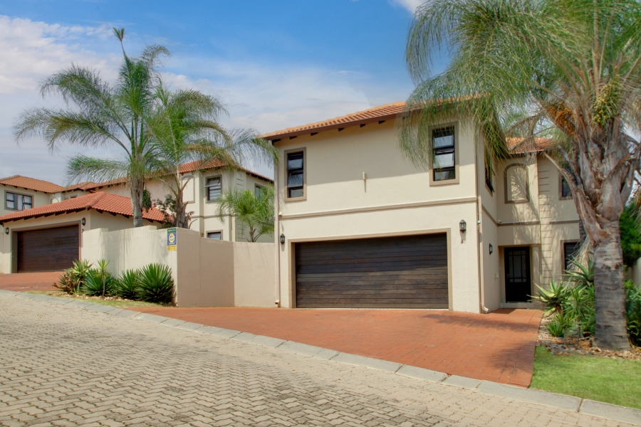 To Let 4 Bedroom Property for Rent in Craigavon Gauteng