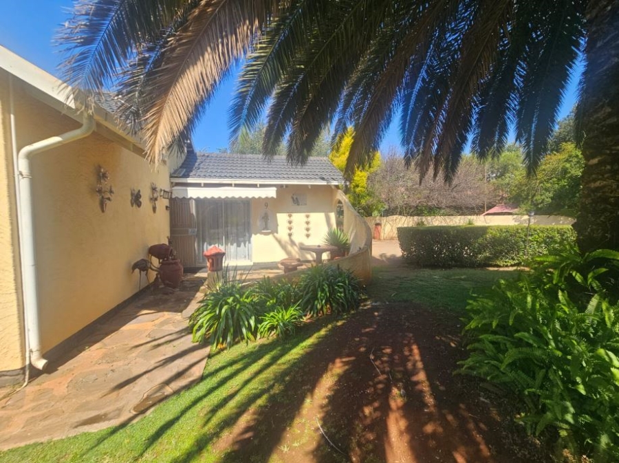 3 Bedroom Property for Sale in Helikonpark Gauteng
