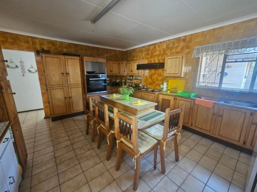 3 Bedroom Property for Sale in Helikonpark Gauteng