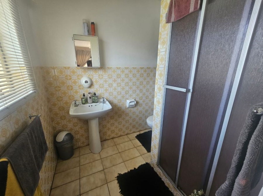 3 Bedroom Property for Sale in Helikonpark Gauteng