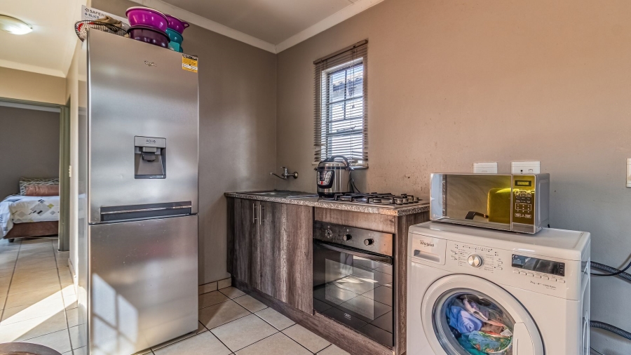 2 Bedroom Property for Sale in South Hills Gauteng